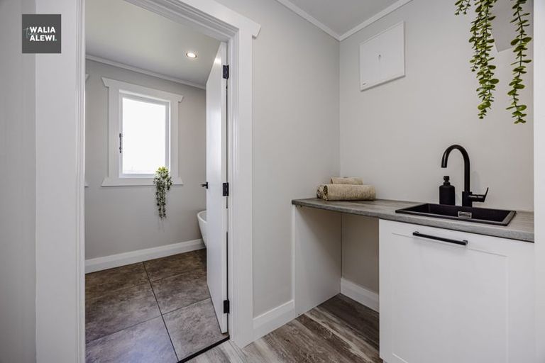 Photo of property in 22 Henderson Avenue, Tuakau, 2121