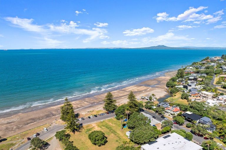 Photo of property in 9 Noumea Place, Mairangi Bay, Auckland, 0630