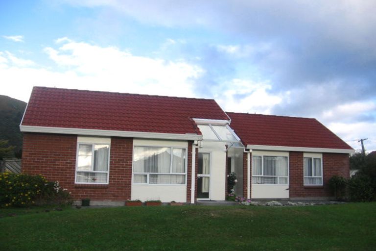 Photo of property in 4/62-64 Waiwhetu Road, Waiwhetu, Lower Hutt, 5010