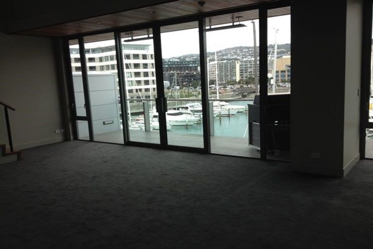 Photo of property in Clyde Quay Wharf, 3b/5 Clyde Quay Wharf, Te Aro, Wellington, 6011