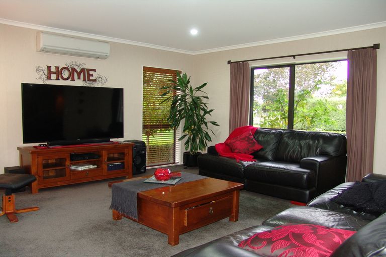 Photo of property in 17 Mangauika Road, Pirongia, Te Awamutu, 3876