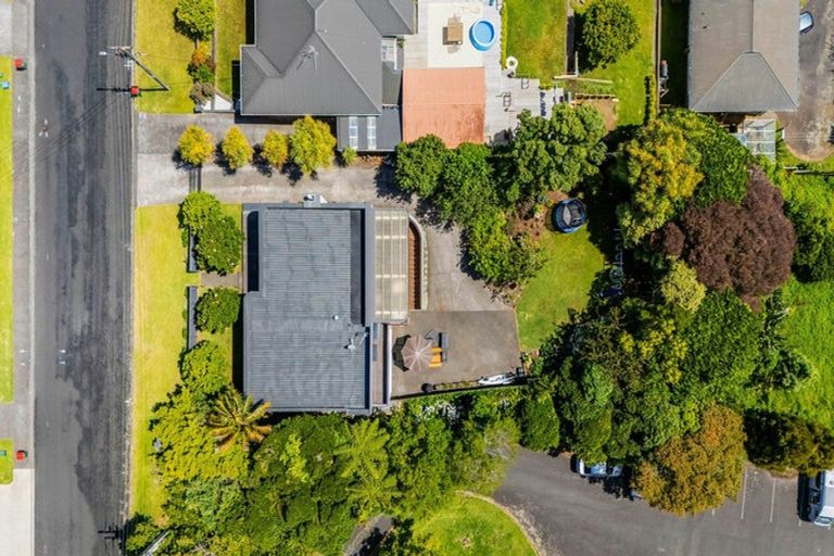 Photo of property in 19 Alberta Road, Glen Avon, New Plymouth, 4312