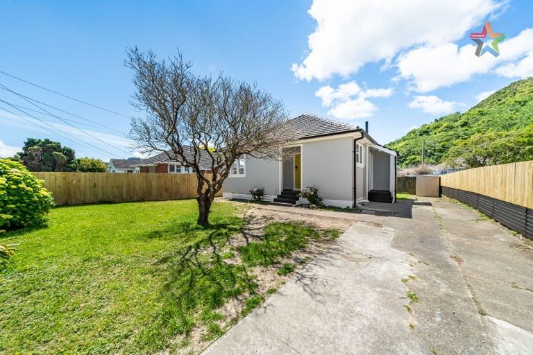 Photo of property in 13 Kowhai Street, Naenae, Lower Hutt, 5011