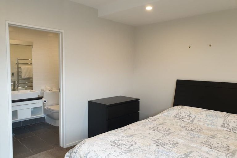 Photo of property in Patent 326 Apartments, 103h/326 Evans Bay Parade, Hataitai, Wellington, 6021