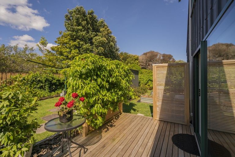 Photo of property in 17 White Street, Whitianga, 3510