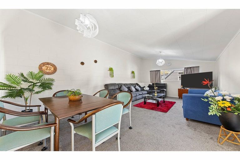 Photo of property in 1/61 Landsdowne Terrace, Cashmere, Christchurch, 8022
