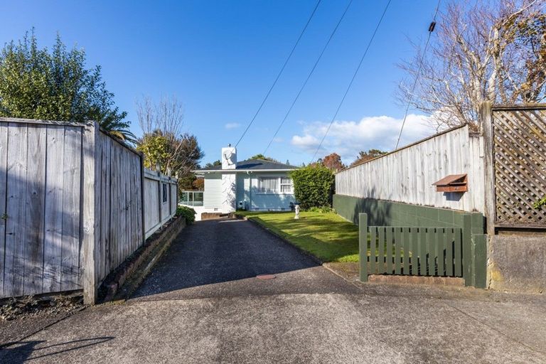 Photo of property in 28 Elizabeth Place, Ferndale, New Plymouth, 4310