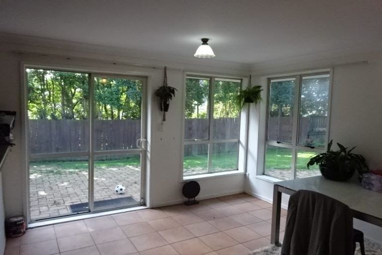 Photo of property in 9 Burnside Court, Rosedale, Auckland, 0632