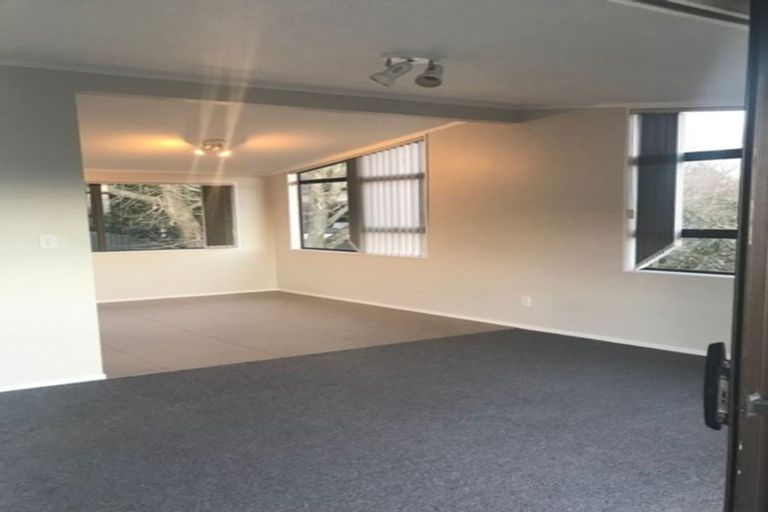 Photo of property in 3 Margan Place, Red Hill, Papakura, 2110