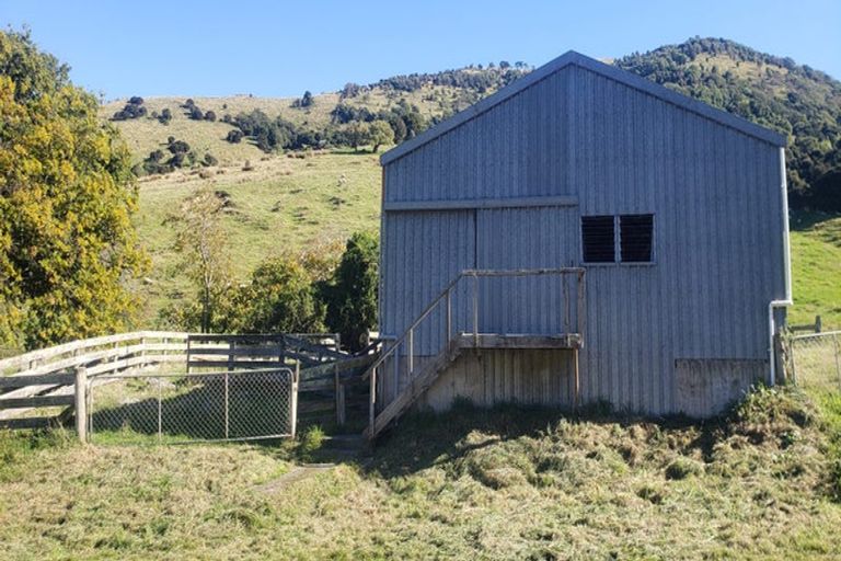 Photo of property in 33 Montgomerys Road, Little River, 7591