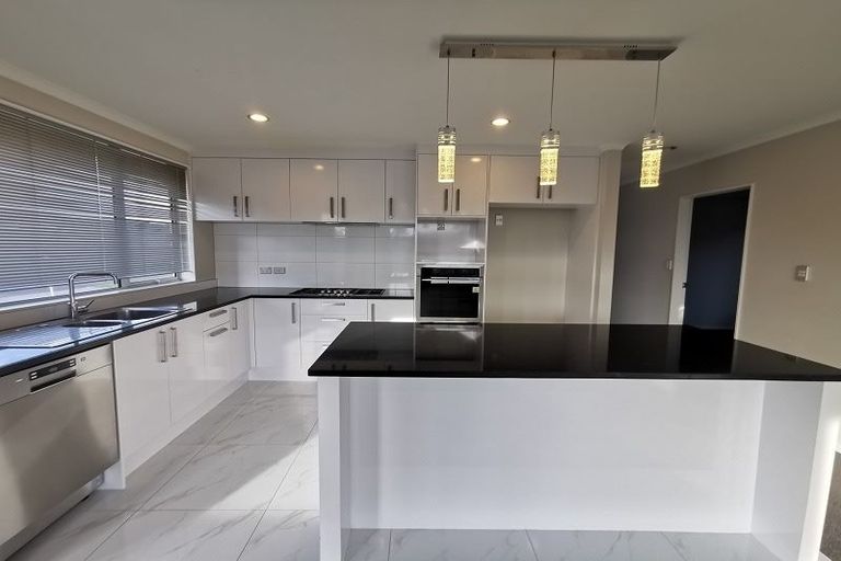 Photo of property in 52 Tupelo Street, Pukete, Hamilton, 3200