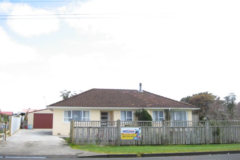 Photo of property in 28 Takiroa Street, Urenui, 4375