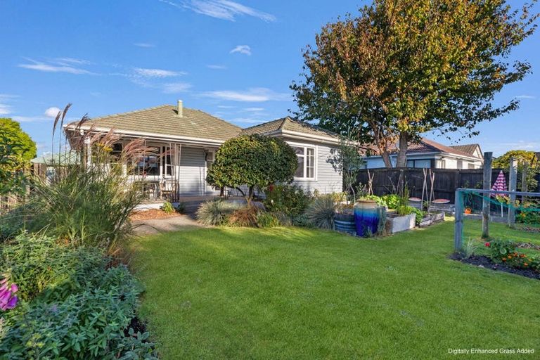 Photo of property in 17 Branston Street, Hornby, Christchurch, 8042