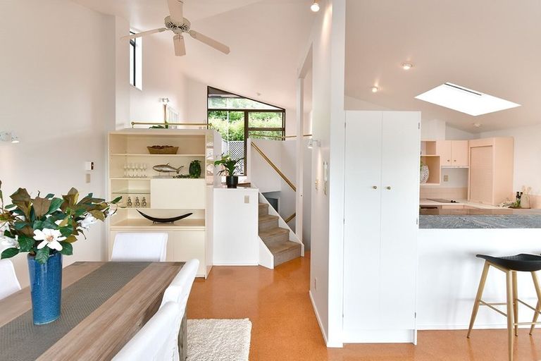 Photo of property in 2/3 Swann Beach Road, Stanmore Bay, Whangaparaoa, 0932