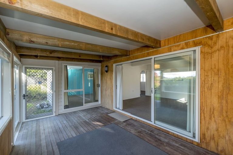 Photo of property in 329 Te Horo Beach Road, Te Horo Beach, Otaki, 5581