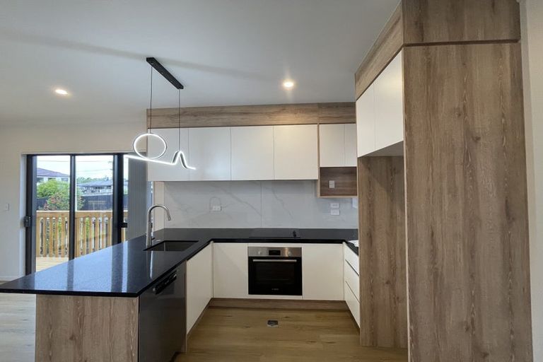 Photo of property in 1a Deering Place, Papatoetoe, Auckland, 2025