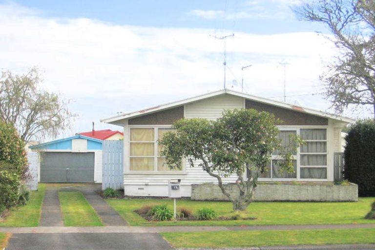 Photo of property in 17 Ashurst Avenue, Pukete, Hamilton, 3200