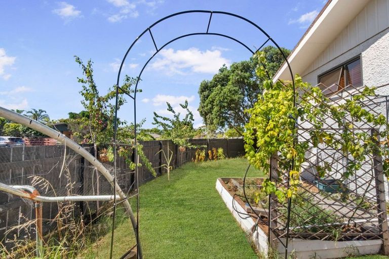 Photo of property in 2 Kinross Place, Mount Maunganui, 3116