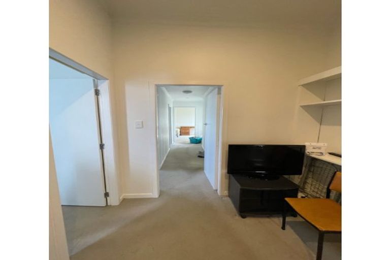 Photo of property in 22 Jefferson Street, Brooklyn, Wellington, 6021