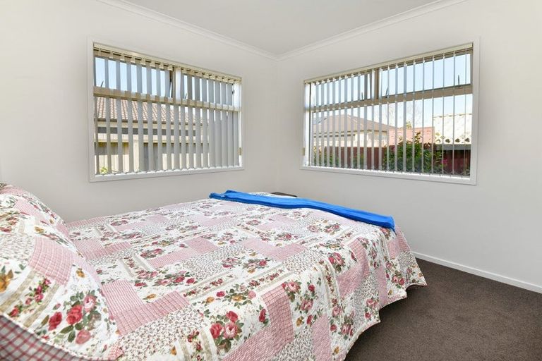 Photo of property in 43a Doment Crescent, Orewa, 0931