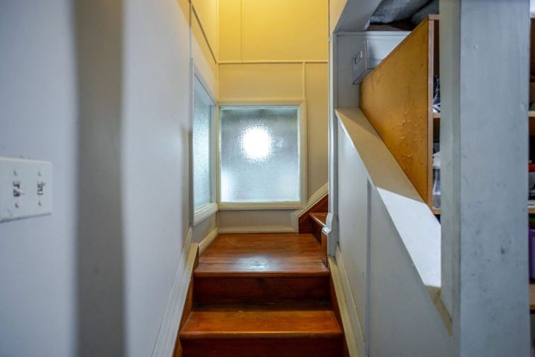 Photo of property in 5 Chamberlain Street, Dannevirke, 4930