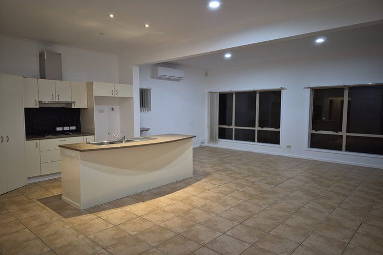 Photo of property in 17 Trimaran Drive, Gulf Harbour, Whangaparaoa, 0930