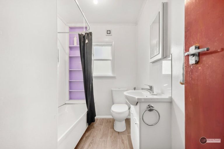 Photo of property in 23 Sunny Grove, Wainuiomata, Lower Hutt, 5014