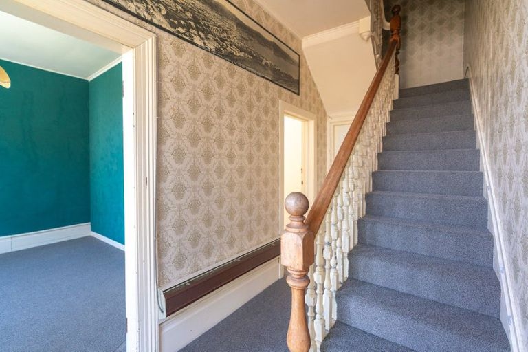 Photo of property in 9 Lipman Street, Mount Victoria, Wellington, 6011