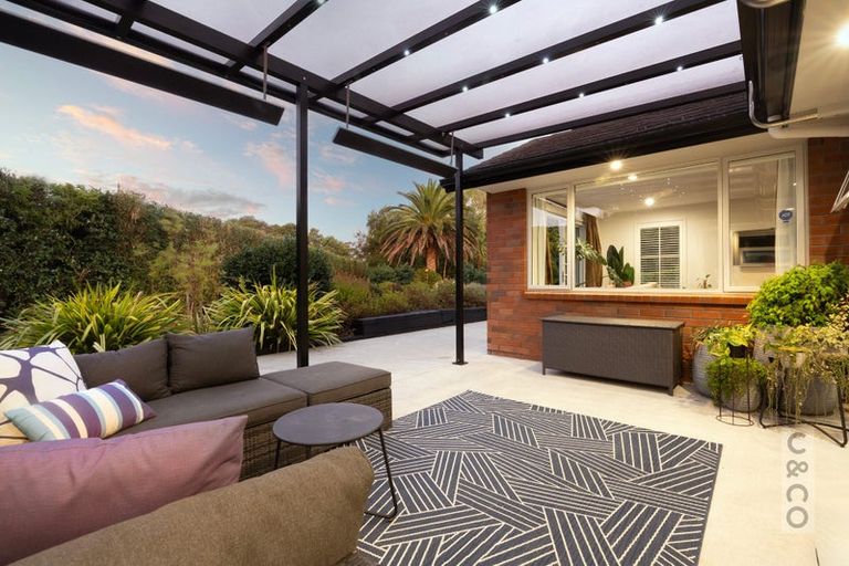 Photo of property in 58 Muriwai Road, Waimauku, 0812