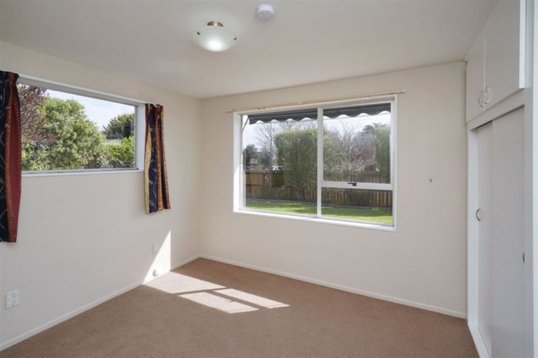 Photo of property in 15 Inwoods Road, Parklands, Christchurch, 8083