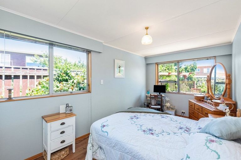 Photo of property in 9 Bermuda Grove, Paraparaumu Beach, Paraparaumu, 5032
