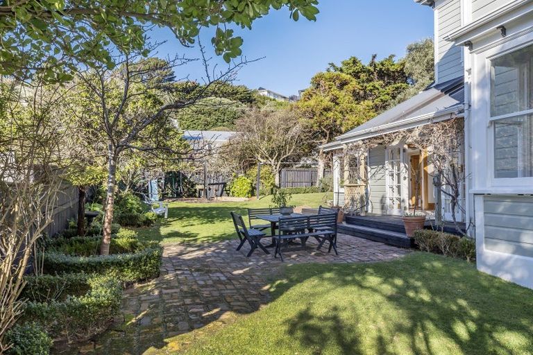 Photo of property in 52 Ira Street, Miramar, Wellington, 6022