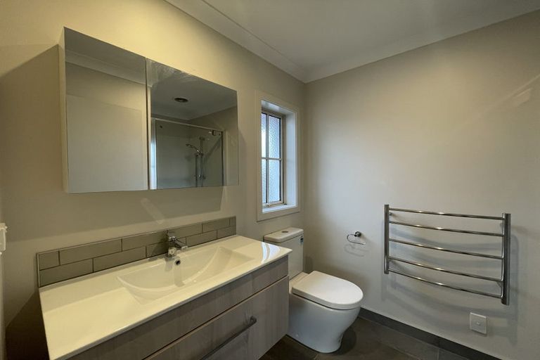 Photo of property in 3 Yeats Grove, Trentham, Upper Hutt, 5018