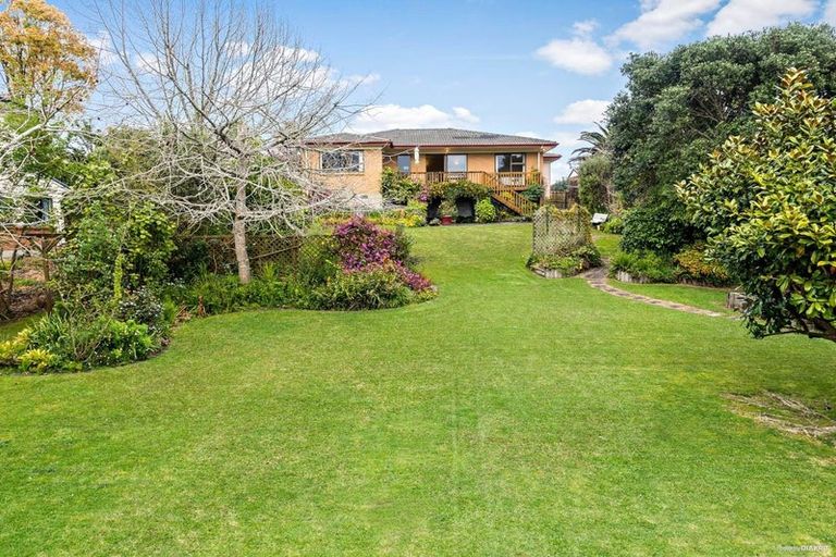 Photo of property in 12 Mcleod Road, Henderson, Auckland, 0612