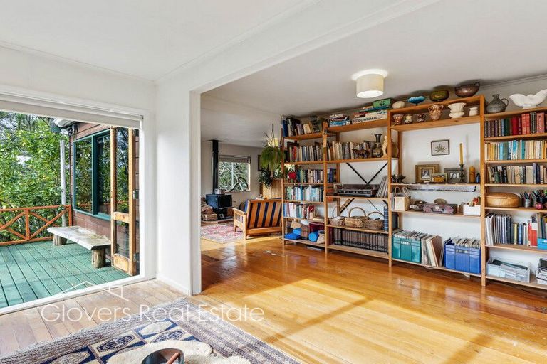 Photo of property in 205 Victory Road, Laingholm, Auckland, 0604