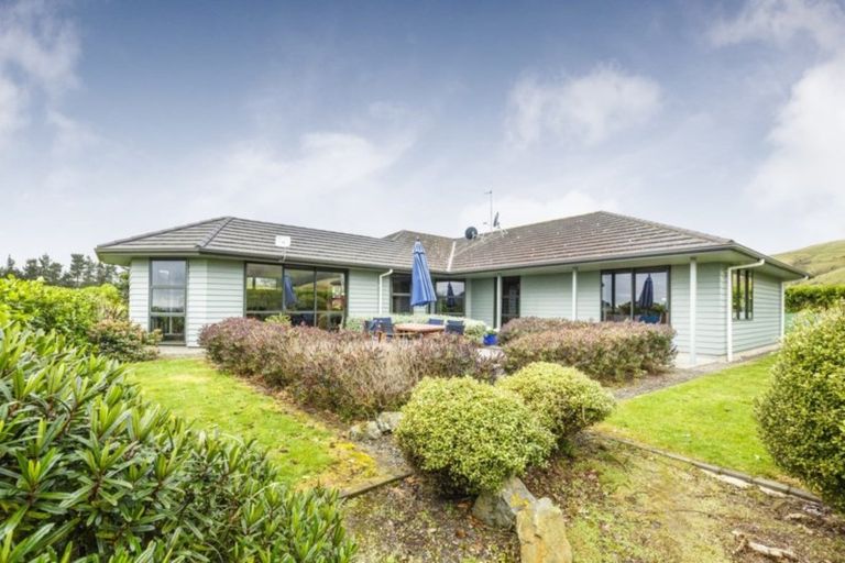 Photo of property in 16 Shere Lane, Linton, Palmerston North, 4472