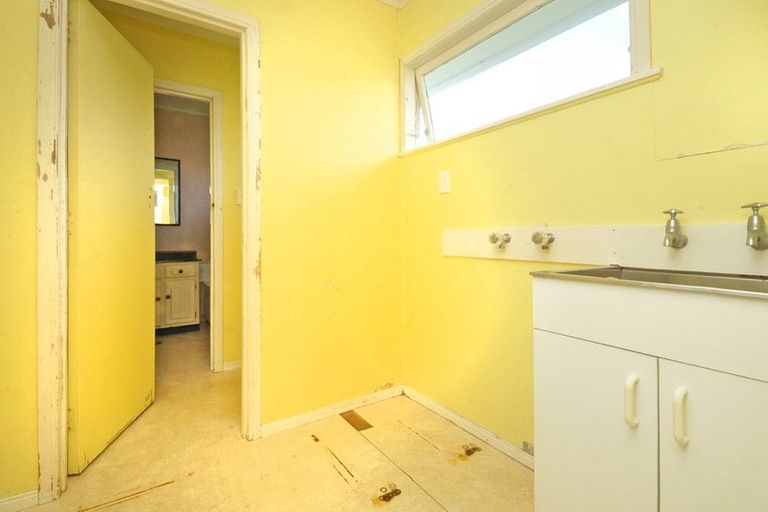 Photo of property in 104 Cargill Street, Papakura, 2110