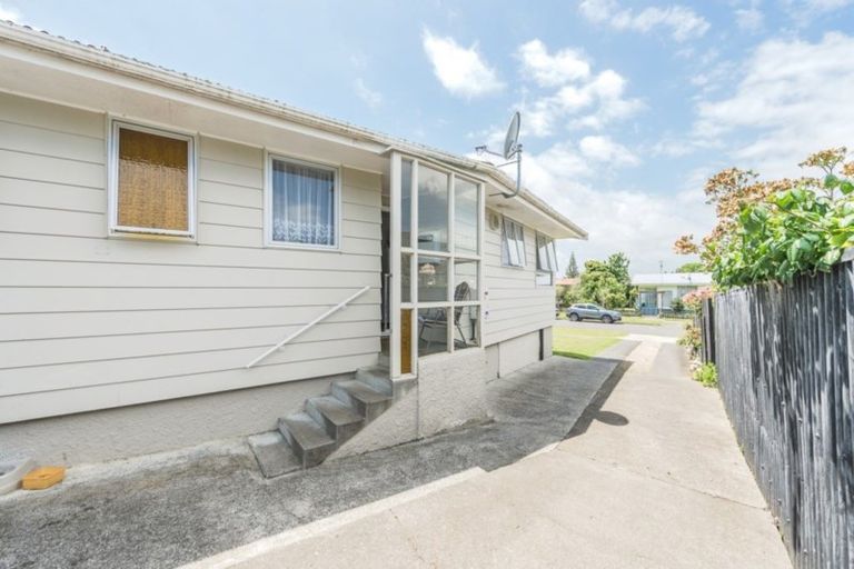Photo of property in 27 Savage Crescent, Aramoho, Whanganui, 4500