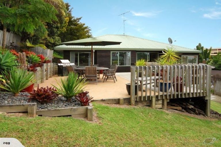 Photo of property in 221/19 Downing Street, Glenfield, Auckland, 0629