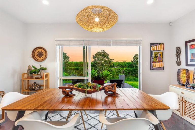 Photo of property in 64 Kaipara Portage Road, Riverhead, 0820