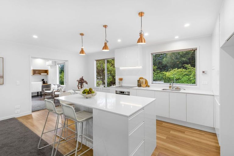 Photo of property in 216 Whincops Road, Halswell, Christchurch, 8025