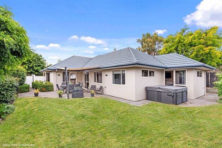 Photo of property in 16 Pepperwood Place, Shirley, Christchurch, 8061