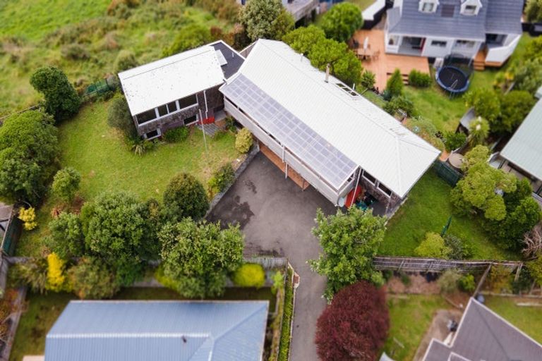 Photo of property in 17 Major Durie Place, Waikanae Beach, Waikanae, 5036