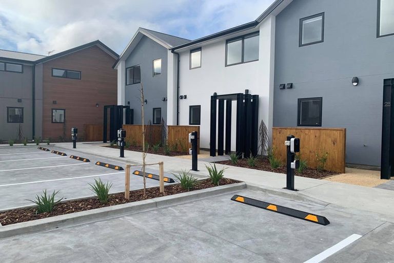 Photo of property in 7/25 Hargest Crescent, Sydenham, Christchurch, 8023