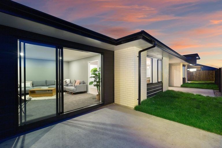 Photo of property in 30 Kimbrae Drive, Rototuna North, Hamilton, 3210