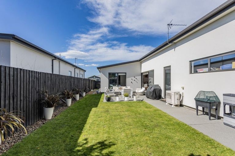 Photo of property in 21a Kingsbridge West, Burwood, Christchurch, 8083