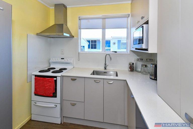 Photo of property in 2/20 Silver Creek Road, Weymouth, Auckland, 2103