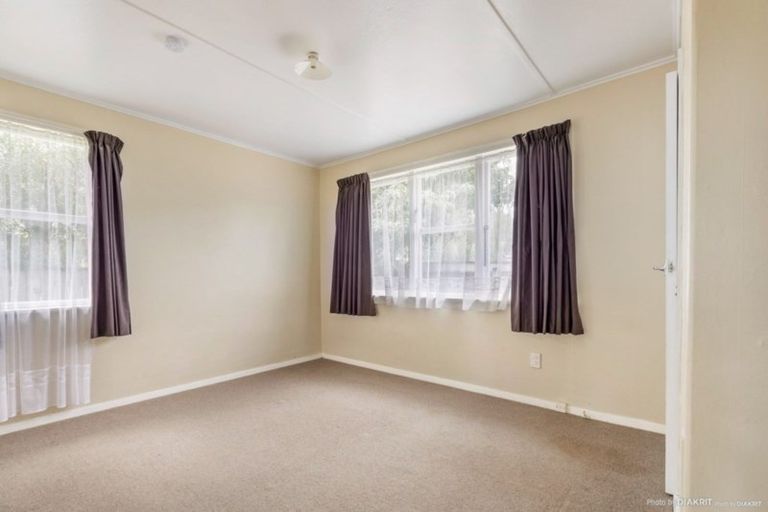 Photo of property in 5a Mangaroa Hill Road, Clouston Park, Upper Hutt, 5018