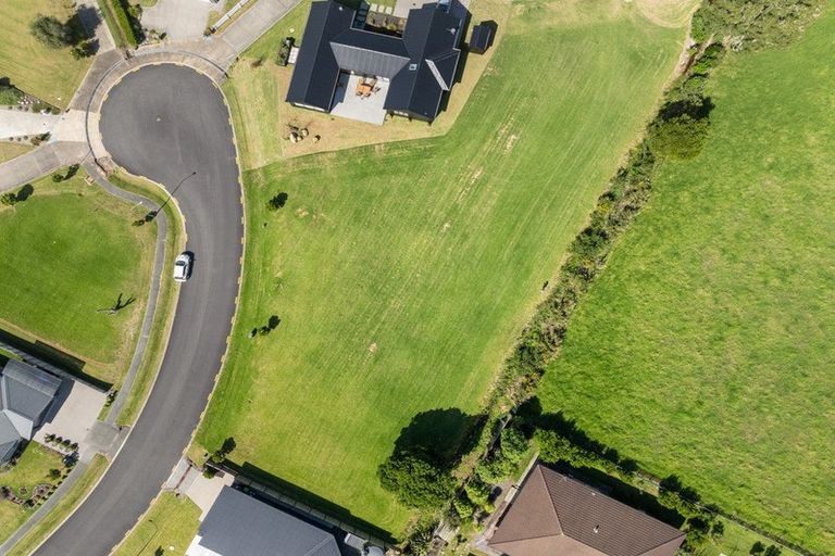 Photo of property in 20 Green Estate Drive, Waipu, 0510