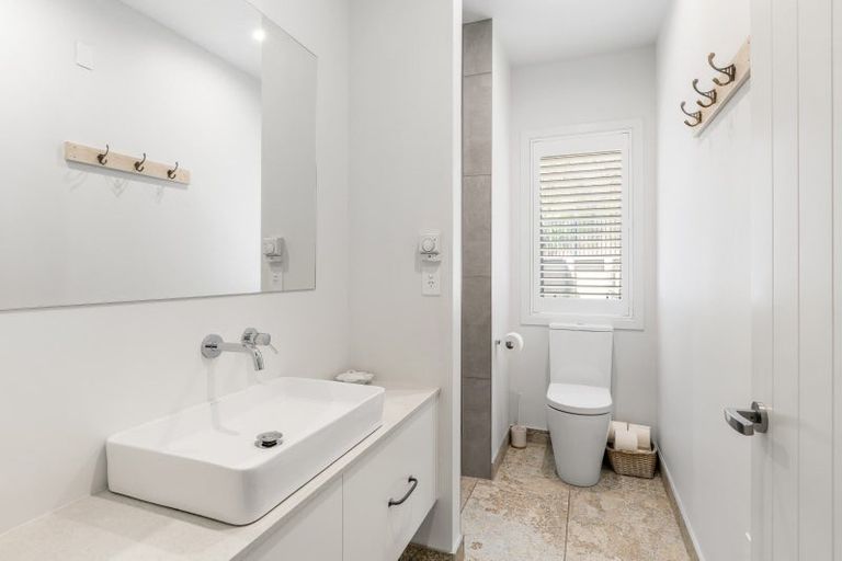 Photo of property in 10 Avignon Place, Fairhall, 7272